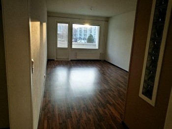 Hyväkuntoinen 2h+k Hakametsän hallin vierestä koulujen läheltä