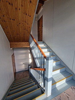 Vuokrataan tilava yksiö 39m² Härmälästä.