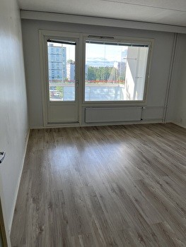 Vuokrataan tilava kaksio Hervannasta