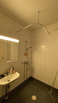 Huone Tampereella (naiset)