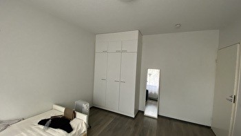 Huone Tampereella (naiset)