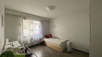 Huone Tampereella (naiset)