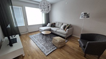 SIISTI JA RAUHALLINEN HUONE ANNALASSA – HETI VAPAA 🙂