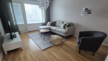 SIISTI JA RAUHALLINEN HUONE ANNALASSA – HETI VAPAA 🙂