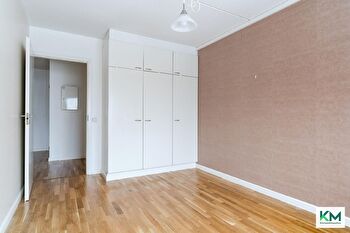 Huone Annalassa (naiset)| | 11-17m2 | 395€-465€