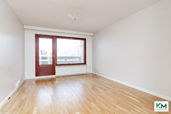 Huone Annalassa (naiset)| | 11-17m2 | 395€-465€