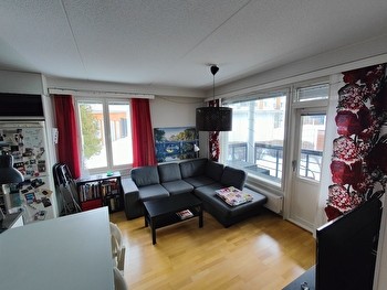 Two rooms with sauna