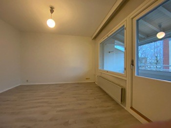 Vuokrataan 1h + kk + kph + parveke