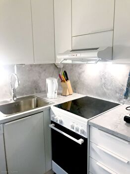 Rauhallinen 1 h + kk kivenheiton päässä TAYS:ista ja TAMK:ista