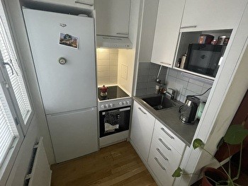  viihtyisä 23-neliön vastikään remontoitu ja kalustettu yksiö Pispalassa.