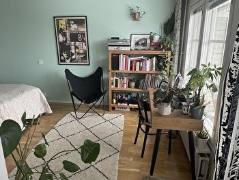  viihtyisä 23-neliön vastikään remontoitu ja kalustettu yksiö Pispalassa.