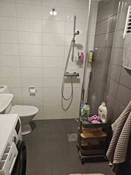 Kalustettu asunto Hervantajärveltä (touko-tammikuu, joustava kesto)