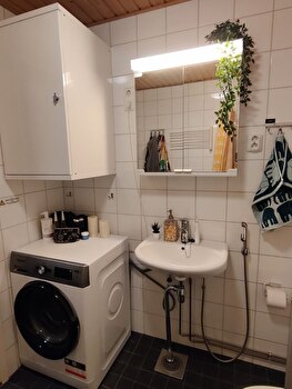 Moderni yksiö Pohjois-Hervannassa kesäksi, tk, alkovi, ransk. parveke