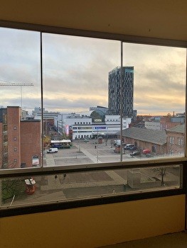 Keskusta parvekkeellinen soluhuone heti vapaa