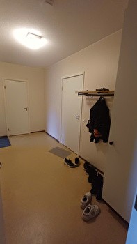Huoneen pysyvä vaihto / vuokrattavana täysin kalustettuna