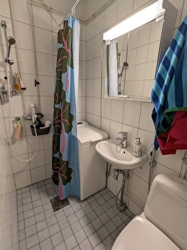 Annetaan vuokralle 20 m² huone kaksiosta Kissanmaalla