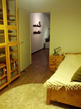 Renting a spacious, good conditioned and furnished apartment at Armonkallio