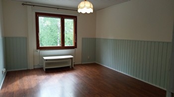 Valoisa yksiö Iidesrannassa