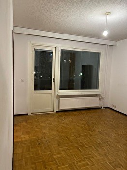 Yksiö Finlaysonin kirkon kupeessa