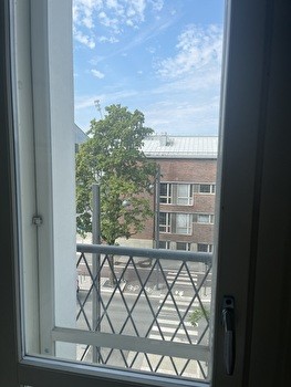 Yksiö lähellä oppilaitoksia