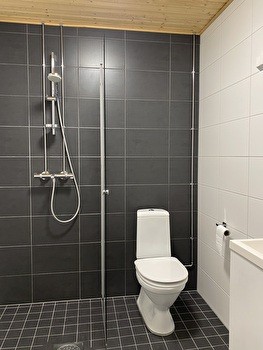 Heti vapaa, kompakti ja valoisa city-koti Tesoman kehittyvällä ja palvelukeskeisellä alueella! 