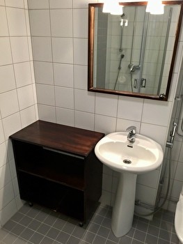 Hyväkuntoinen 2h+k Hakametsän hallin vierestä koulujen läheltä