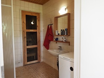 Heti vapaa tilava saunallinen Kaksio Hervannassa