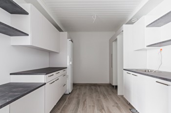 Tarjoamme vuokralle uudehkon omakotitalon Kangasalan Ruutanasta neljälle opiskelijalle