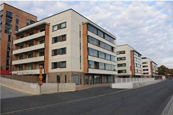 Apartment in City Centre (mid-June or July to November)