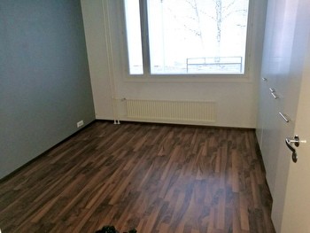 Hyväkuntoinen 2h+k Hakametsän hallin vierestä koulujen läheltä