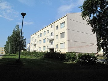 Edullinen, kalustettu  45 m2 kaksio kivitalosta