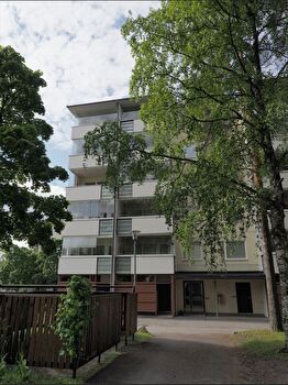 Heti vapaa tilava saunallinen Kaksio Hervannassa