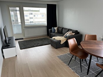 Kodinomaista asumista valoisassa 8. krs soluasunnossa