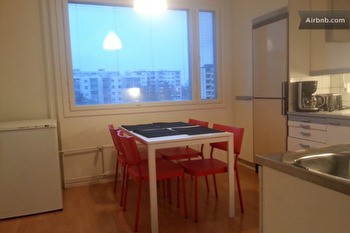 Room for rent in shared apartment