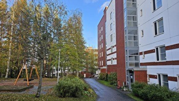 Vuokra-asunto 2h + kt + s, lasitettu parveke, 60m2 (4/5)
