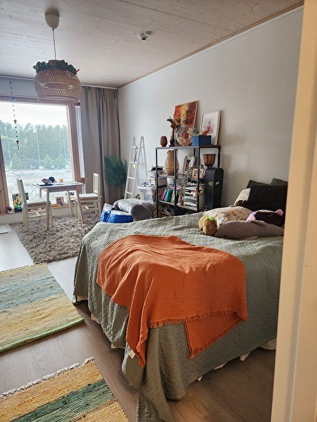 Alivuokrataan Toas Hippoksen tilava yksiö