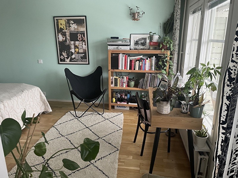  viihtyisä 23-neliön vastikään remontoitu ja kalustettu yksiö Pispalassa.