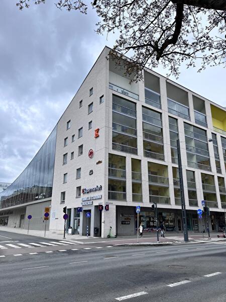Yksiö  Tammelan Stadionin rakennuksesta