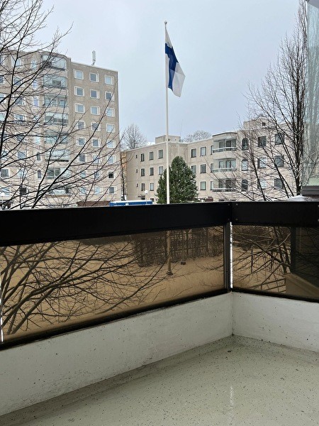 Yksiö Finlaysonin kirkon kupeessa